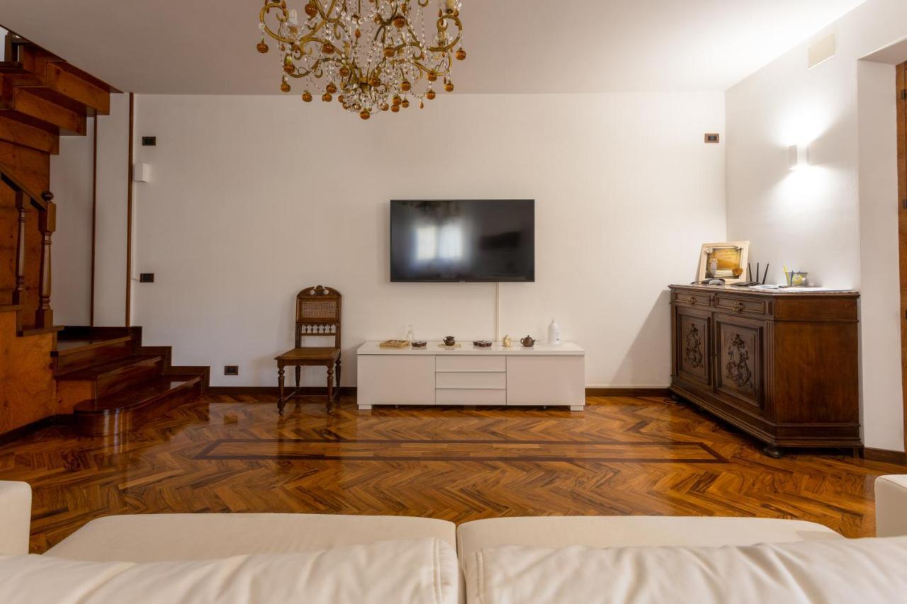 La Principessa Nera B&B Ostra 外观 照片